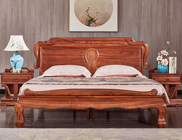 Giường gỗ đinh hương cổ điển