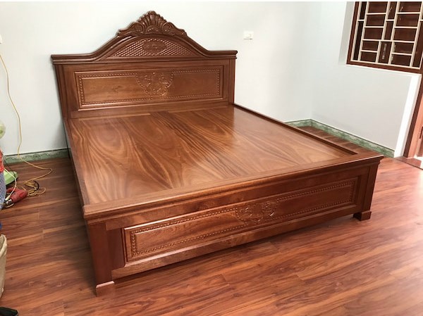 Mẫu giường ngủ gỗ xoan đào nữ hoàng