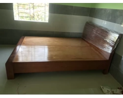 Giao giường gỗ xoan đào GN28 cho khách tại Đông Thạnh, Hóc Môn