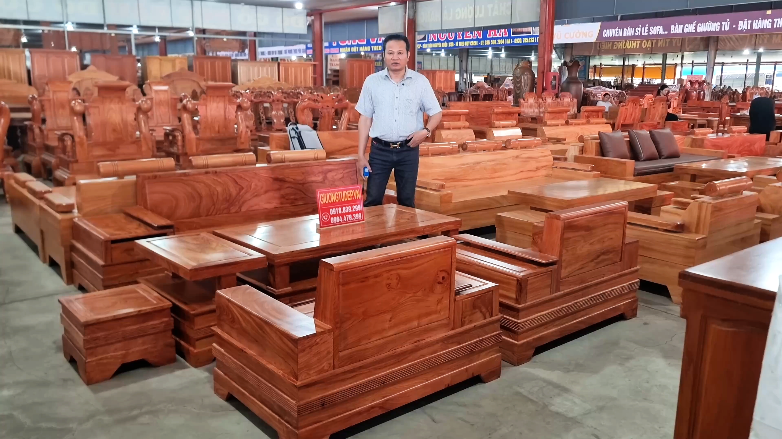 Sofa Gỗ Hương Đá