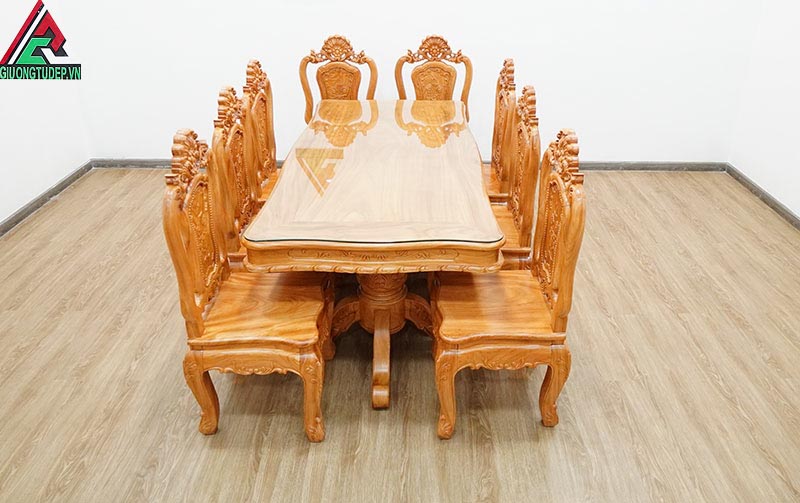 Mẫu bộ bàn ăn 8 ghế gỗ gõ đỏ vô cùng tinh xảo, đẹp mắt