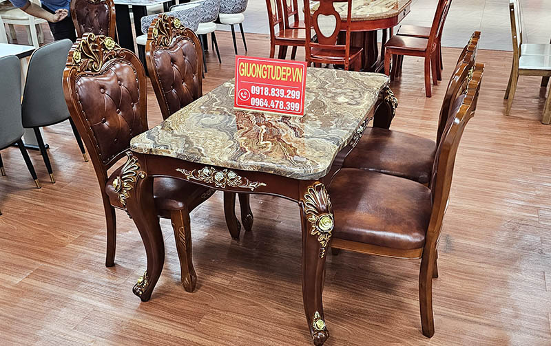 Bàn Ăn Mặt Đá Tân Cổ Điển Hoàng GIa.jpg