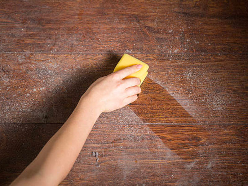 Vệ sinh giường gấp gỗ