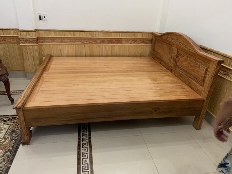 Nội Thất Giường Tủ Đẹp vừa hoàn thành lắp đặt giường gỗ gõ đỏ GN34 