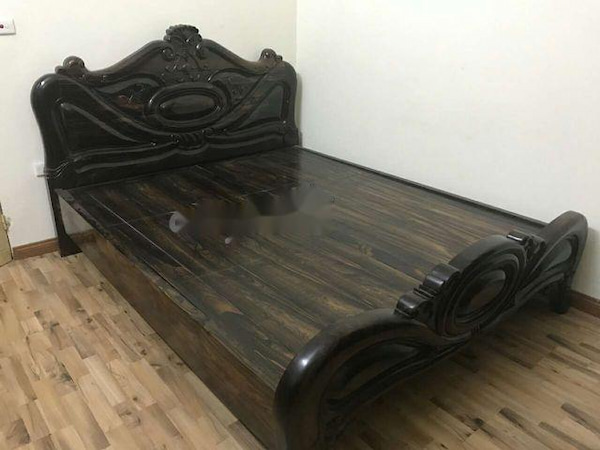 giường gỗ mun 1m2