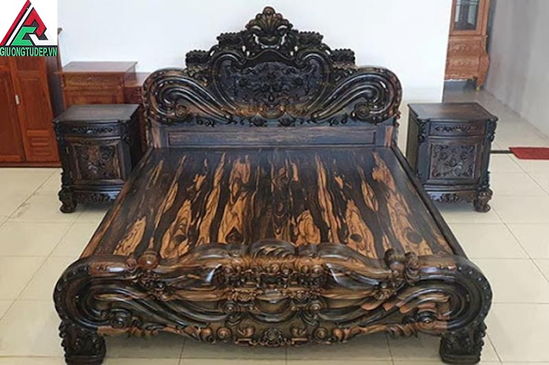 Giường ngủ GN44 được làm 100% gỗ mun tự nhiên không pha tạp, chuẩn gỗ