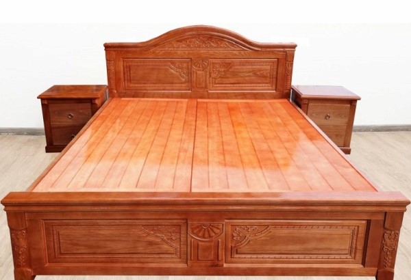 giường gỗ sồi cánh gián nữ hoàng
