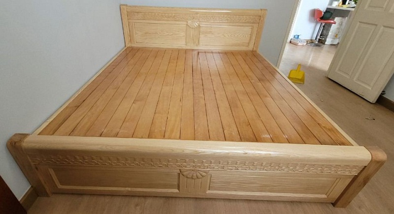 Lắp đặt giường gỗ sồi GN92 cho khách tại Thới An, Quận 12