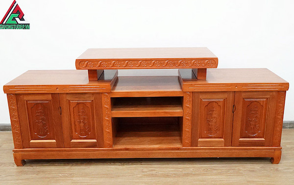 mẫu kệ tivi phòng khách gỗ tự nhiên