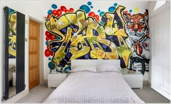 Với các bạn trẻ thích sự phá cách, bức tường graffiti thể hiện được cá tính của chủ nhân.