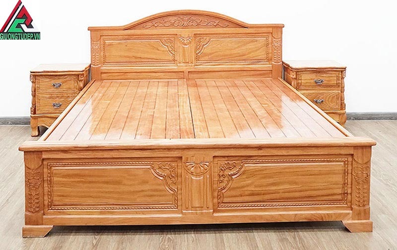 Giường ngủ gỗ tự nhiên rất phù hợp với không gian phòng ngủ