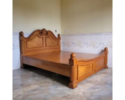 Giao giường gỗ gõ đỏ GN57 và GN29 tại Thủ Dầu Một - Bình Dương