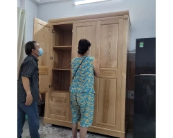 Giao tủ quần áo gỗ sồi TA05 cho khách ở quận 5, TP HCM